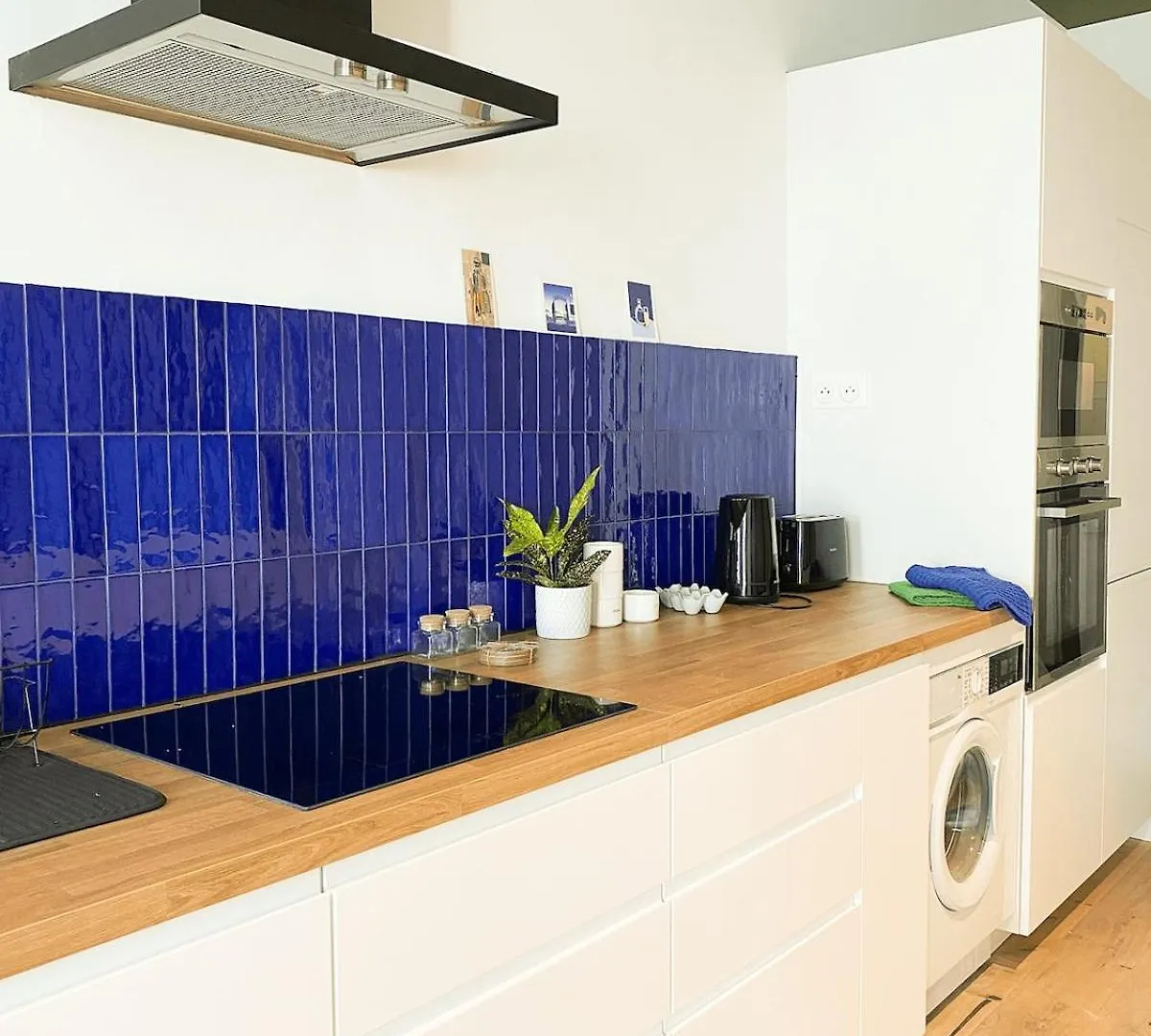 Apartment L'Appart Azur, 5 Pers Joliette Marseille France